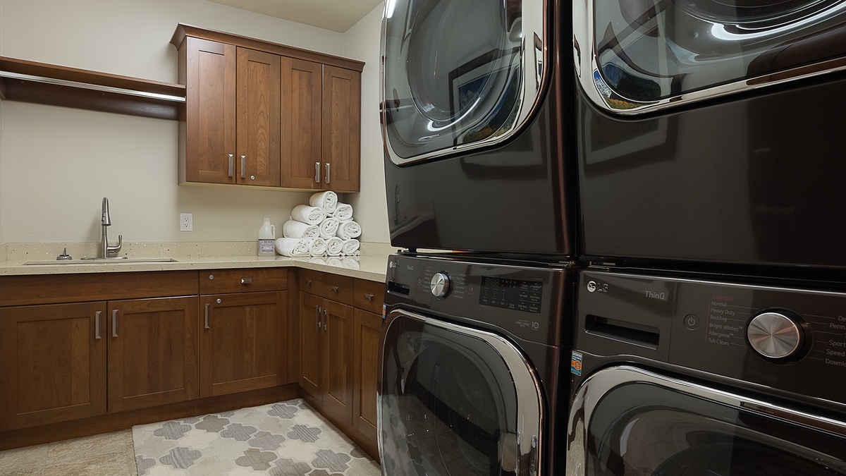 Laundry Room, Lower Level