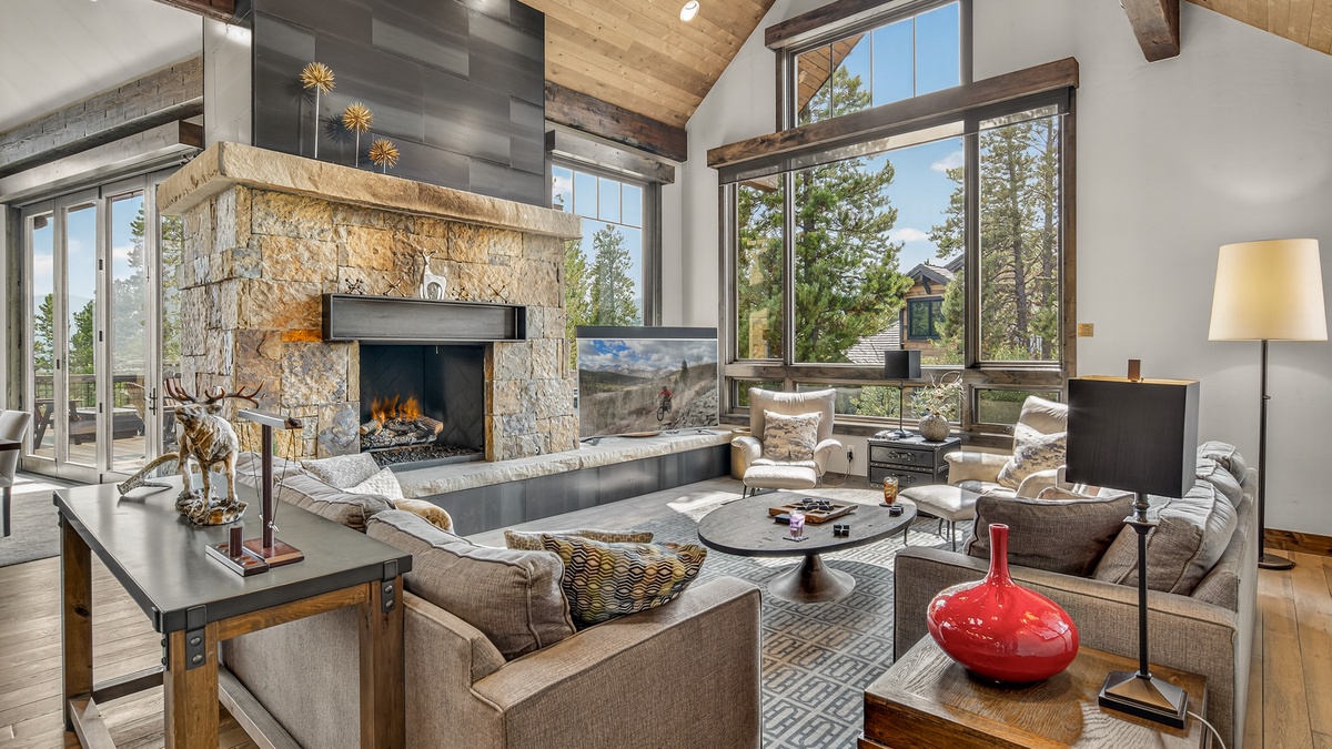 Great Room, Upper Level