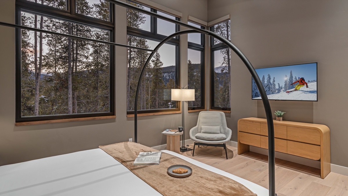 Bedroom 1, Main Level - Primary king suite on main level with TV and views