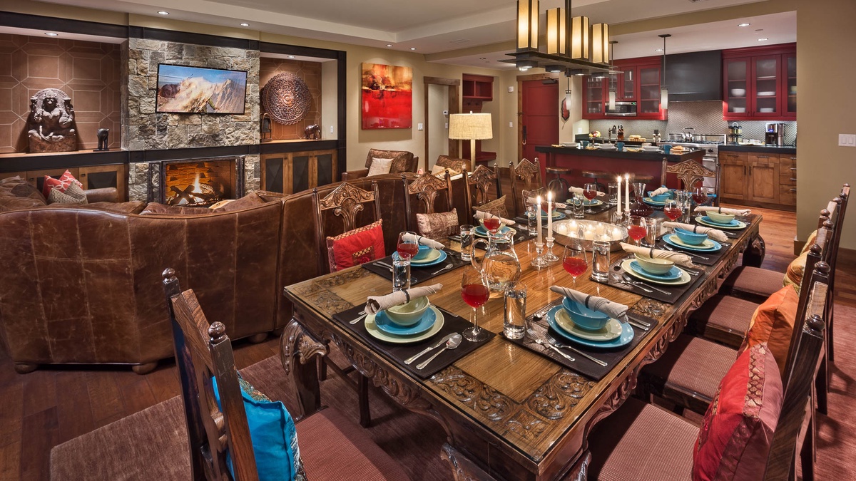 Dining Area, Main Level - Expansive dining table set