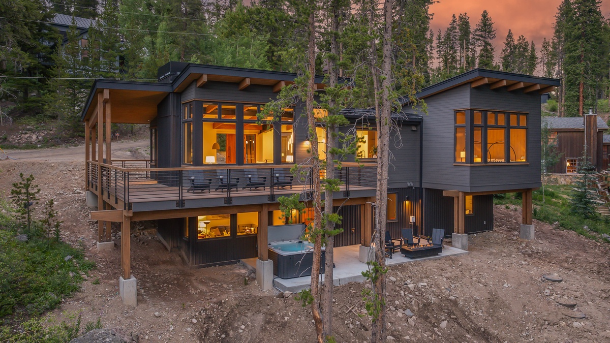 Welcome to Blue Valley Chalet