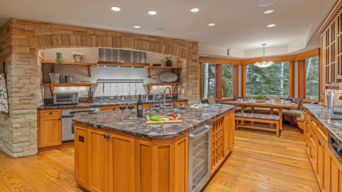 Large gourmet kitchen with breakfast nook