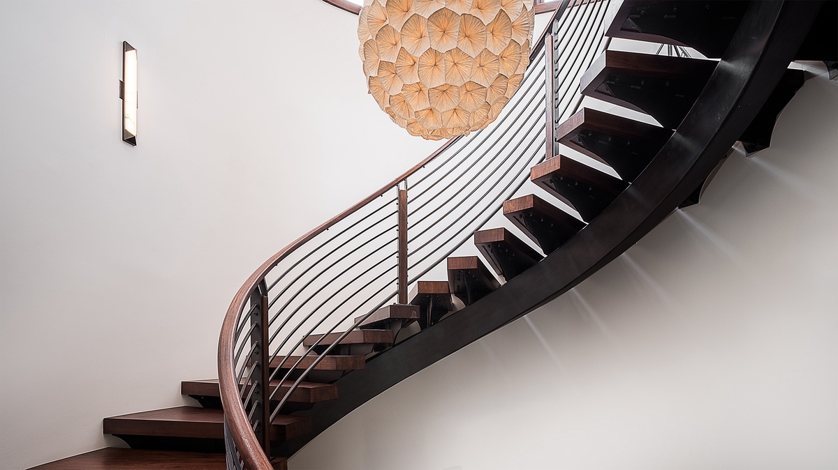 Spiral stairway to upper deck