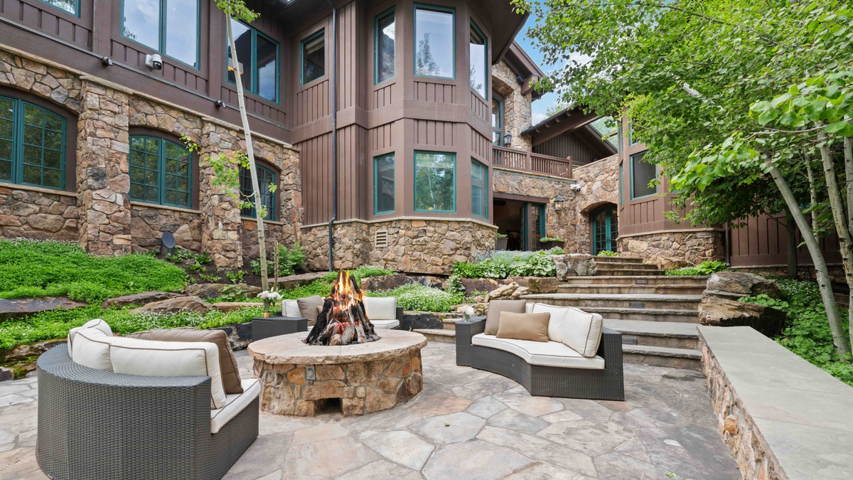 For après afternoons or summer nights, relax around the outdoor gas firepit