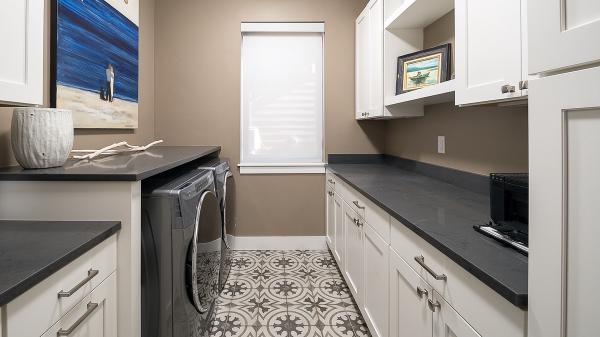 Laundry - Washer and dryer
