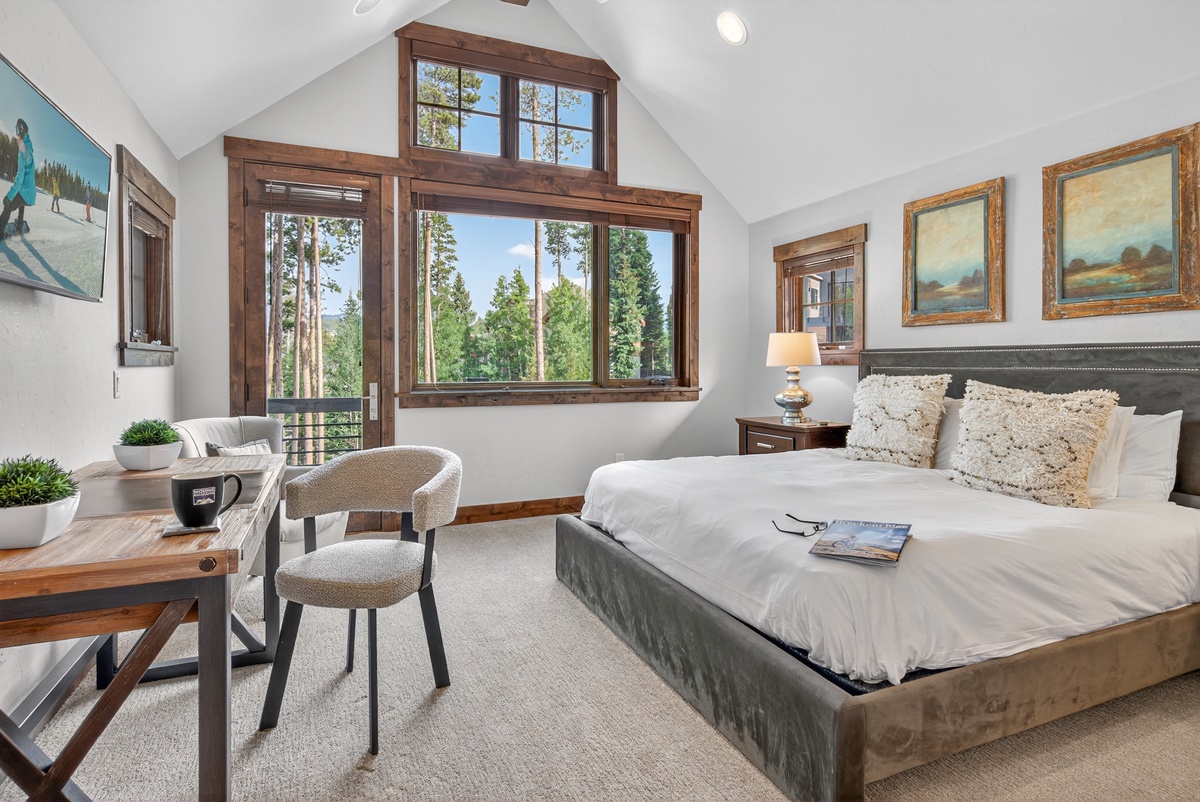 Bedroom 5, Upper Level - King suite