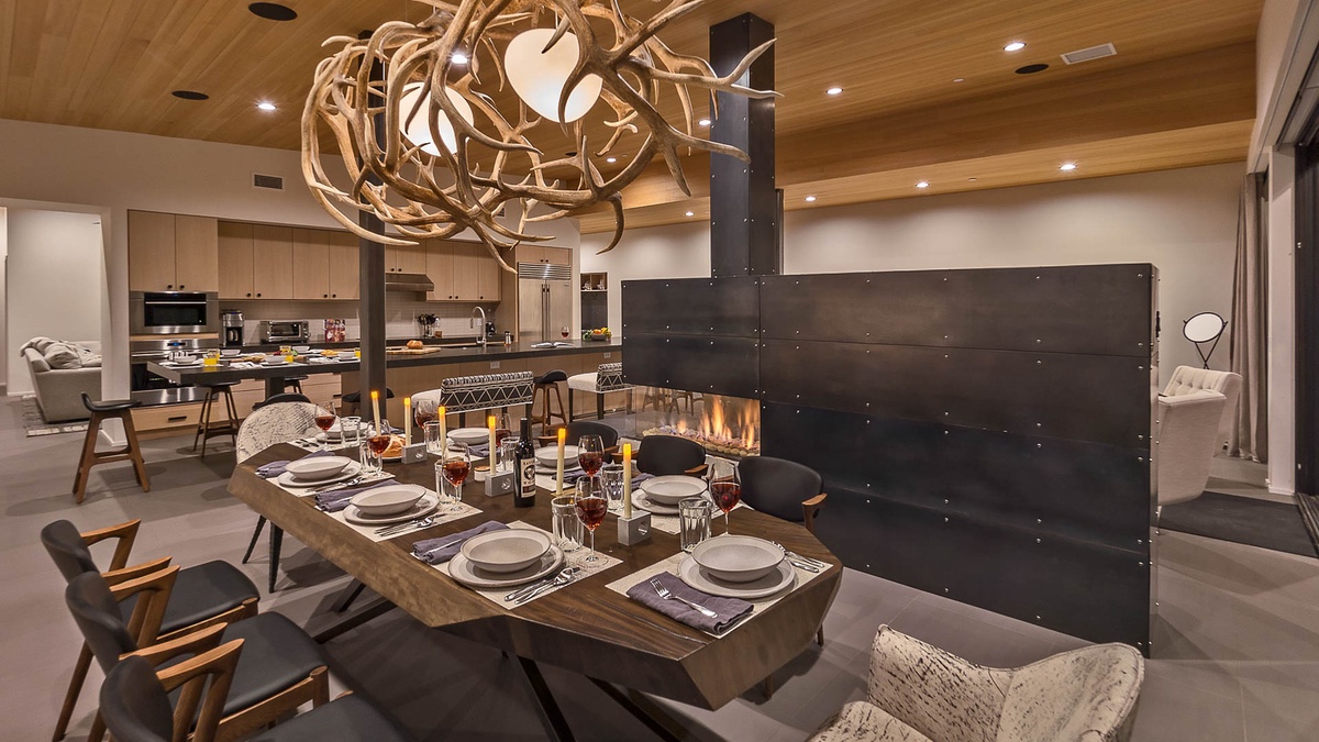 Dining Area, Main Level