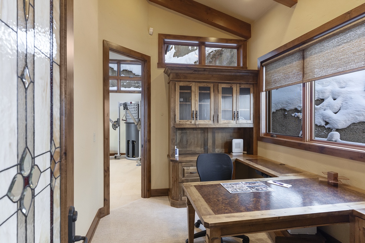 Apex Lodge South Side Office closed door