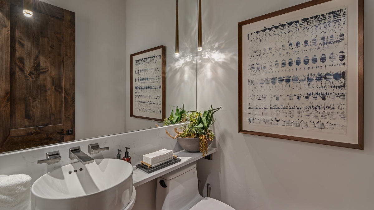 Powder bath on main level