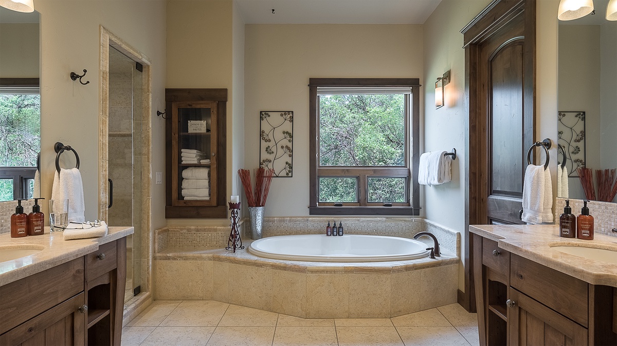 Primary ensuite on main level