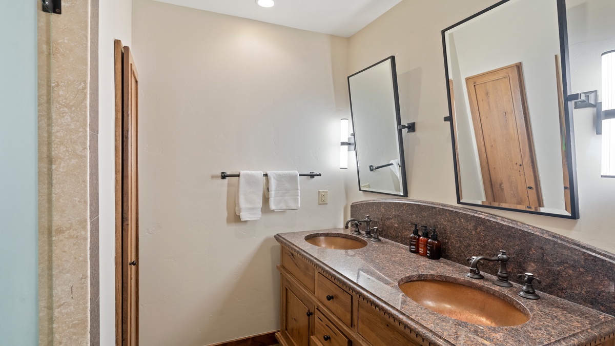 Lower hallway shared bath