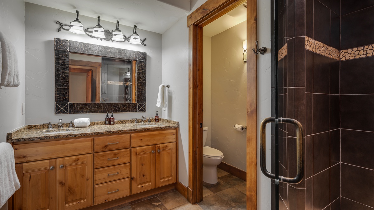 Second king room ensuite