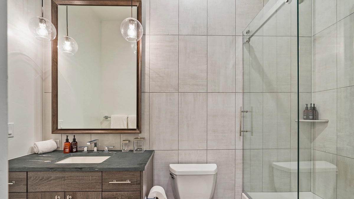 Bedroom 5, Lower Level - Ensuite