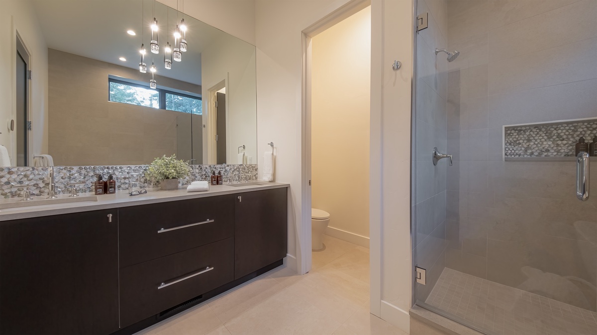 Bathroom 4, Main Level - Ensuite with double vanity and shower