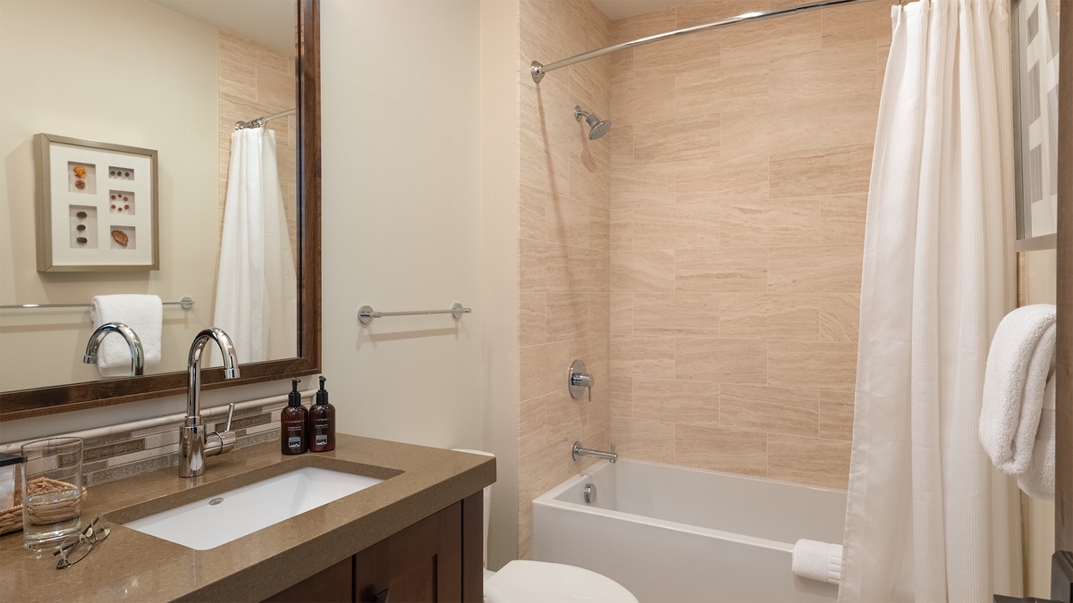 Bedroom 3, Main Level - Ensuite