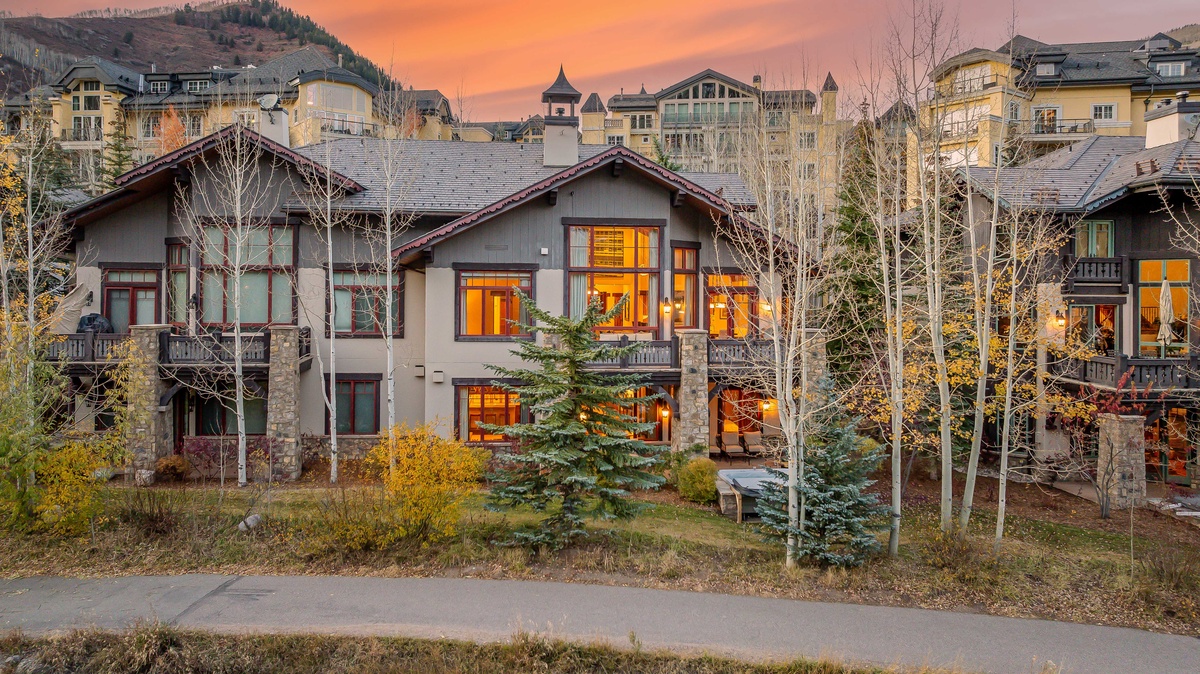 Welcome to Bergrose Lodge!