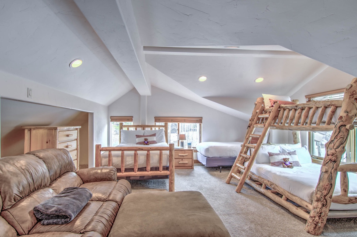 Bedroom 4, Upper Level - Bunk room with sofa