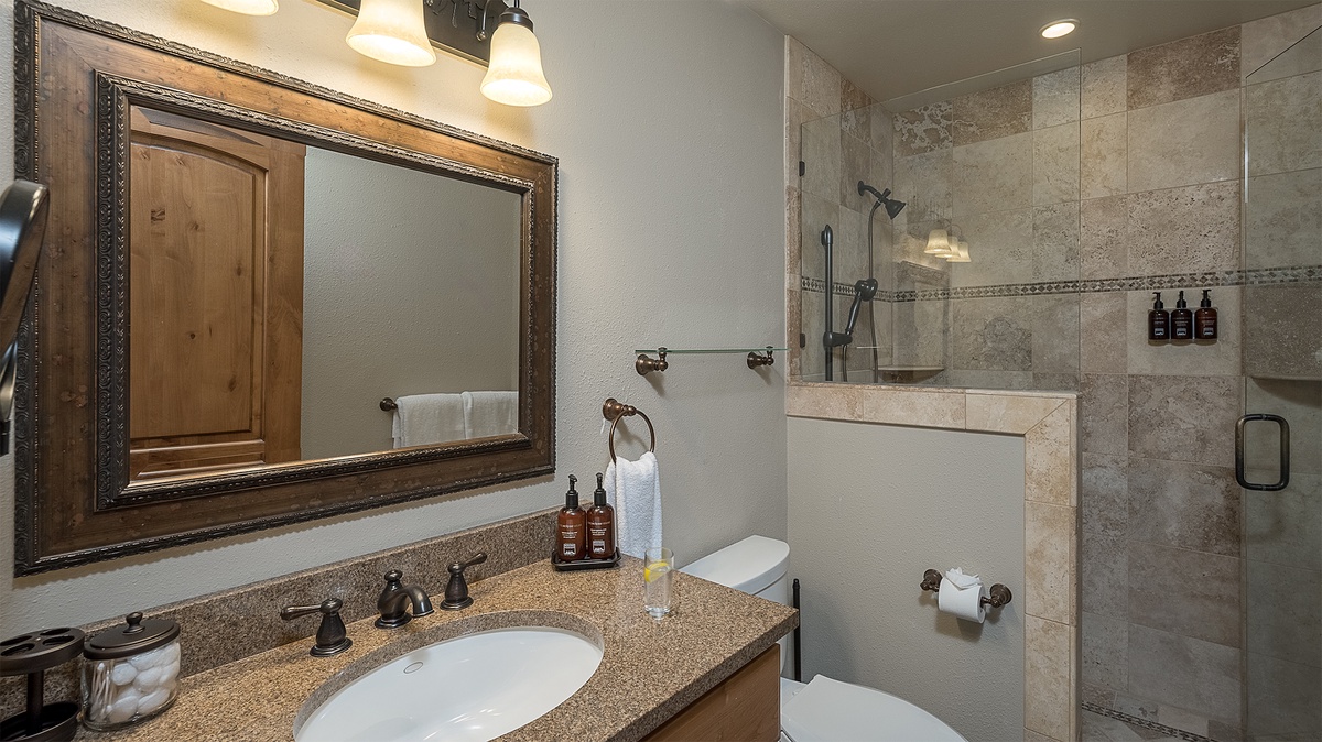 Bedroom 4, Main Level - Ensuite