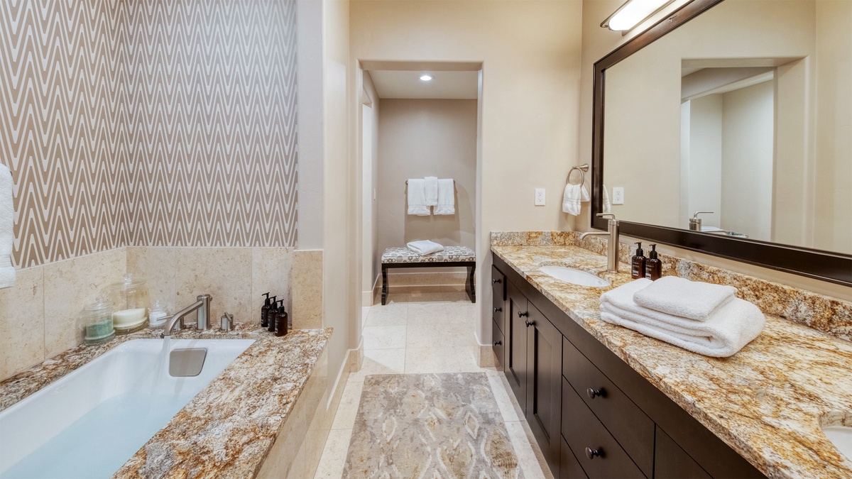 Bedroom 2, Main Level - Ensuite