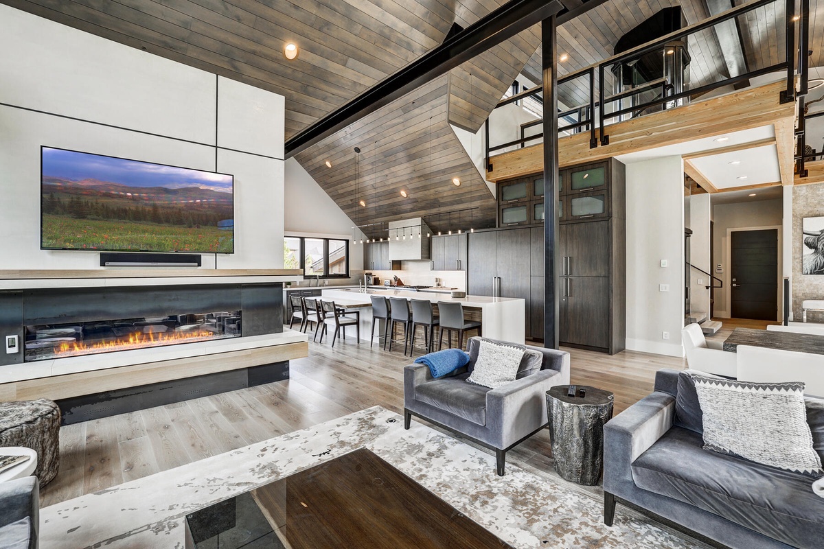 Great Room, Main Level