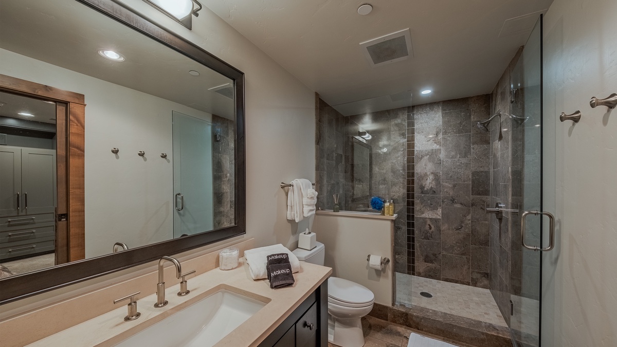 Hall Bathroom, Main Level - Bedrooms 2 & 3 shared hall bath