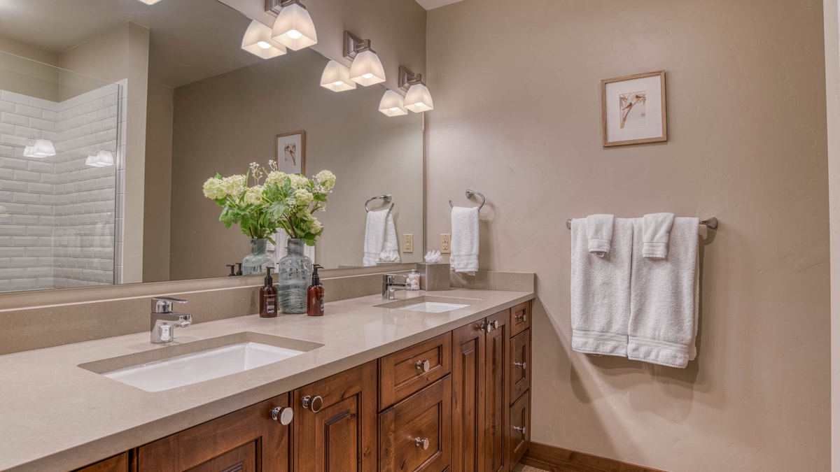 Bedroom 2, Main Level - Main floor bedroom ensuite