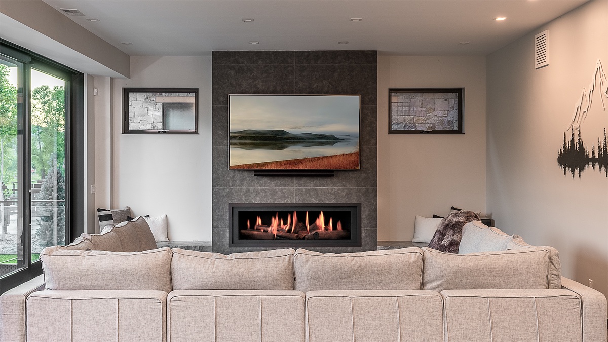 Great Room, Main Level - With fireplace