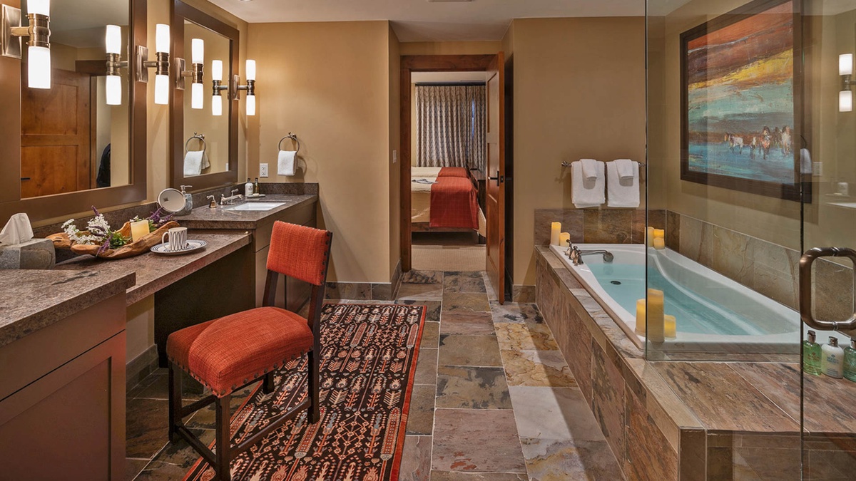 Bedroom 4, Upper Level - Ensuite