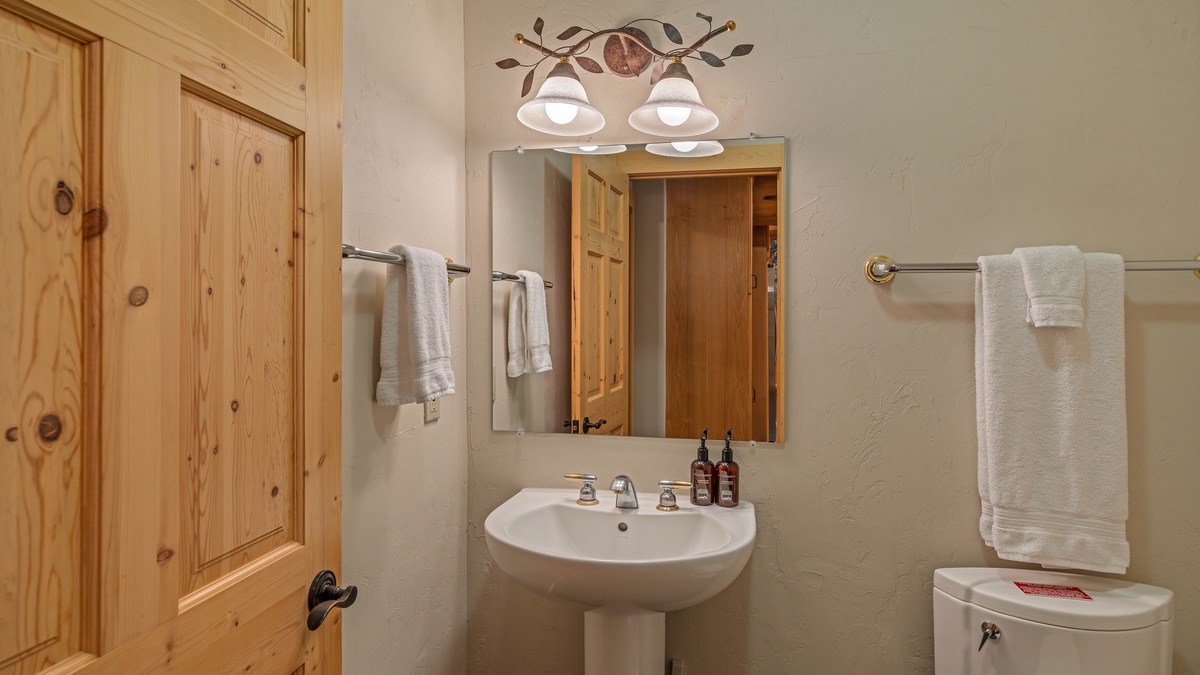 Main level powder bath