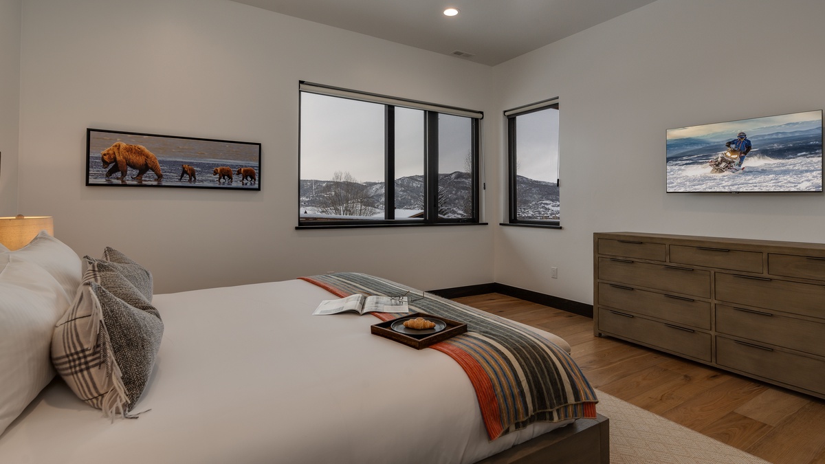 Bedroom 2, Lower Level - King suite