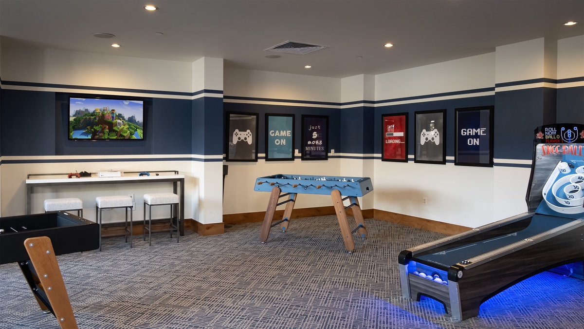 One Steamboat Place: Large Game room