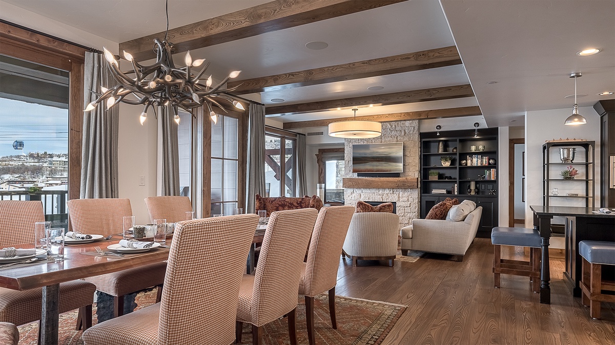 Dining Area, Main Level - With ski slope views
