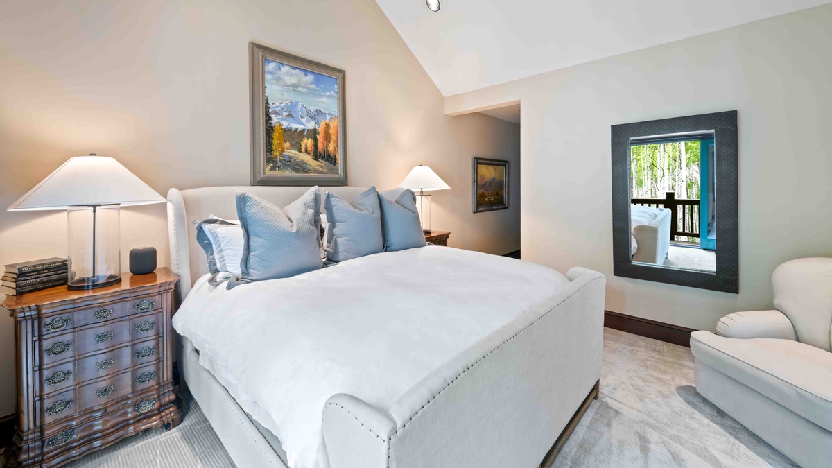 Bedroom 5, Main Level - Guest bedroom with king bed