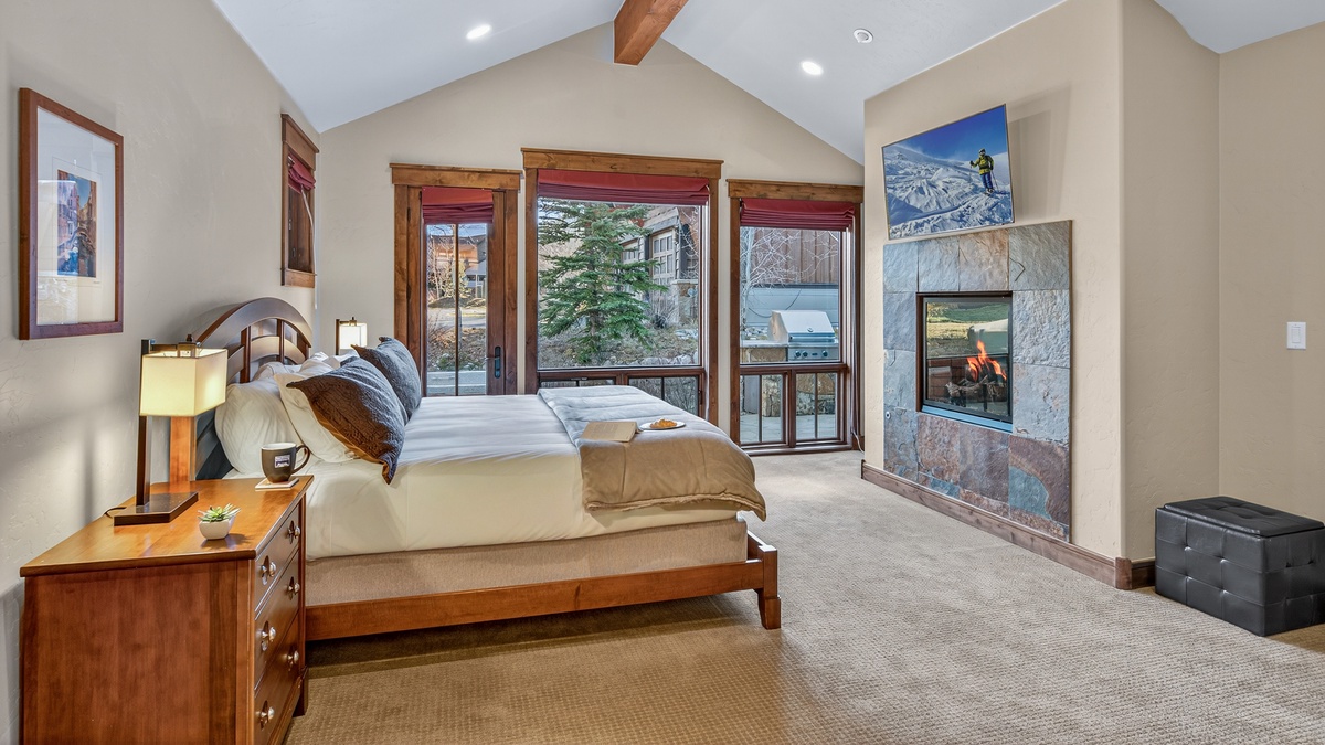 Bedroom 1, Main Level - King suite with fireplace