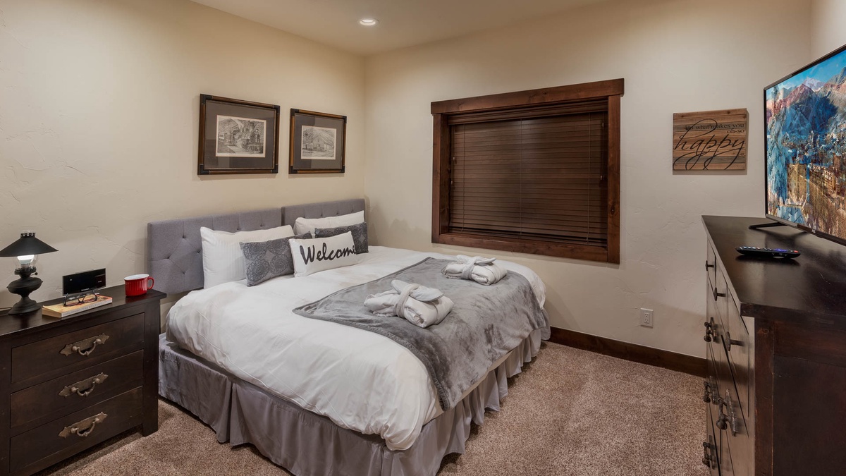 Bedroom 3, Lower Level - King bed with window