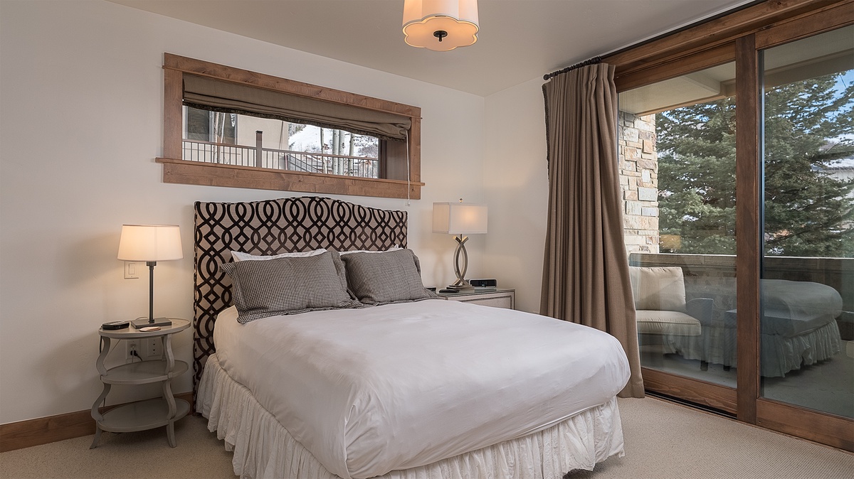 Bedroom 3, Main Level - King bed