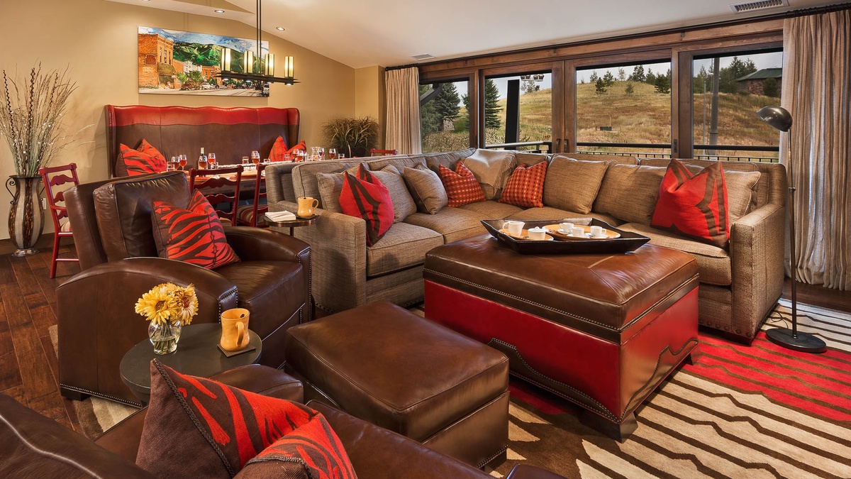 Great Room, Main Level - Open seating area with views