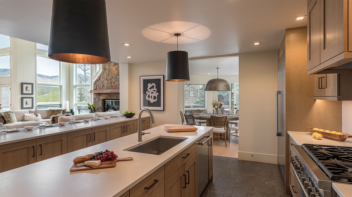 Gourmet Kitchen, Main Level