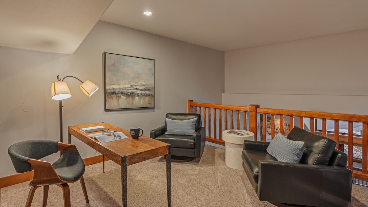 Office Area, Upper Level - Office area in the loft