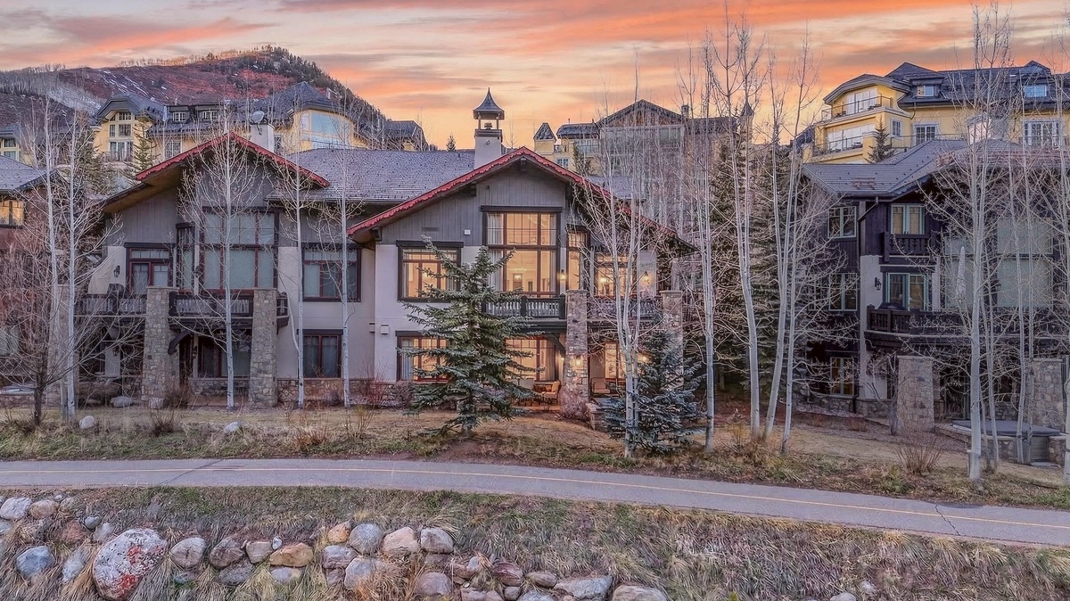 Welcome to Bergrose Lodge!