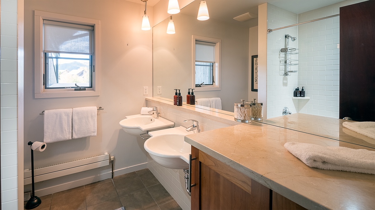 Bedroom 4, Uppermost Level - Ensuite with dual sinks and shower/tub combo