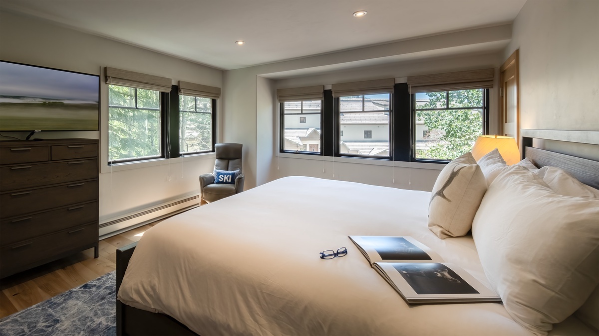 Bedroom 2, Main Level - King Bedroom 2