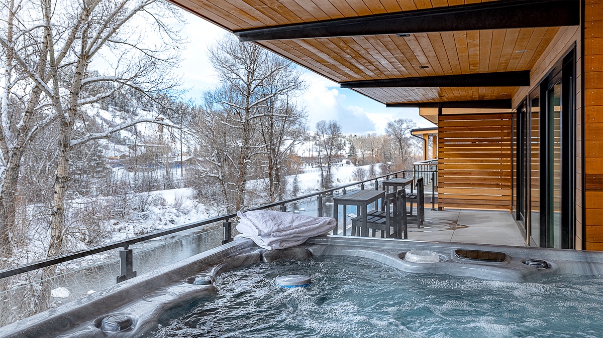 Hot Tub, Mid-Level - Triple 3 hot tub, overlooking Yampa River