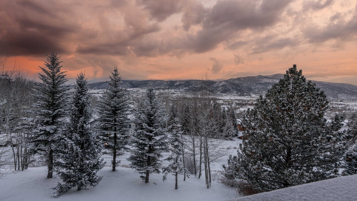 Chalet Beliza - Primary suite balcony view