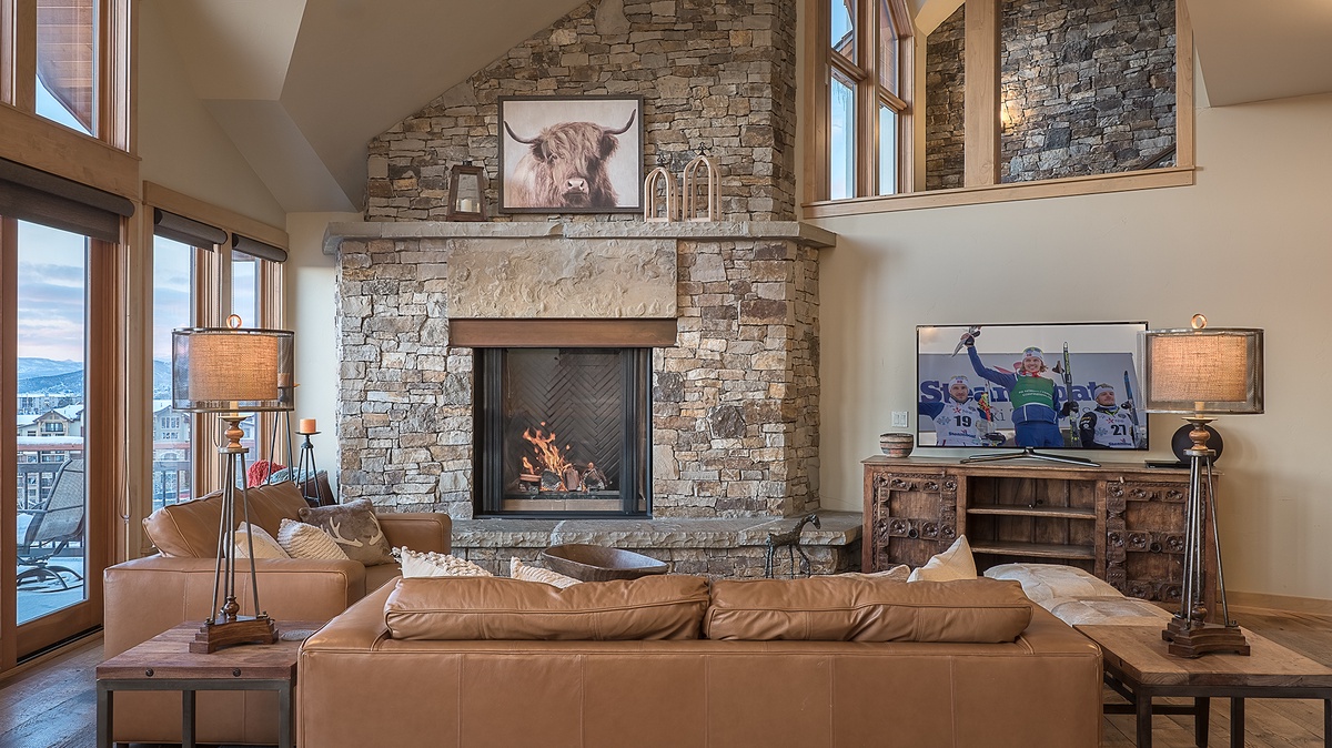 Great Room, Main Level - With fireplace