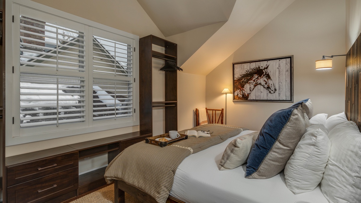 Bedroom 6, Carriage House, Upper Level - Carriage House: King suite on upper level