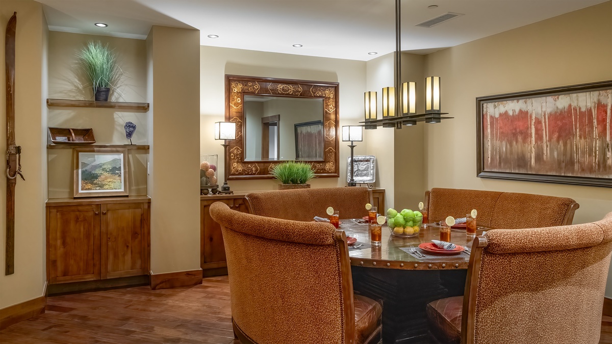 Dining Area, Main Level