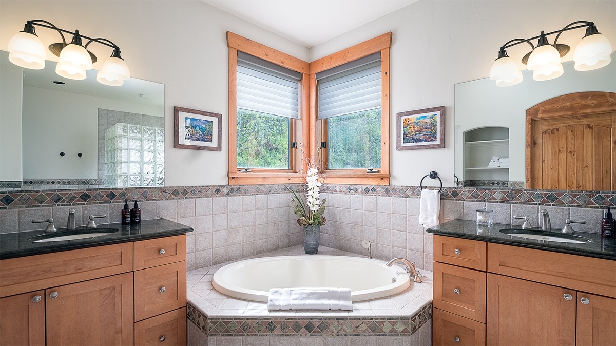 Bedroom 1, Main Level - Primary ensuite with soaking tub and double vanity