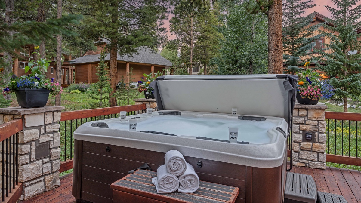 Private hot tub on the main deck