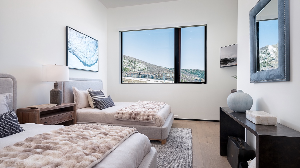 Bedroom 3, Lower Level - Two queen beds